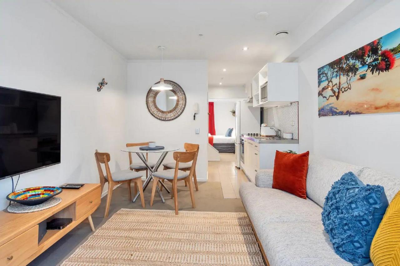 Metro Living Apt Near Skytower And Parking Оукланд Екстериор снимка