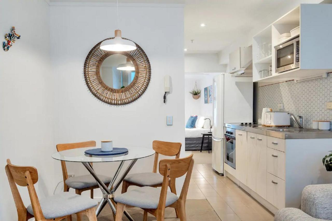 Metro Living Apt Near Skytower And Parking Оукланд Екстериор снимка