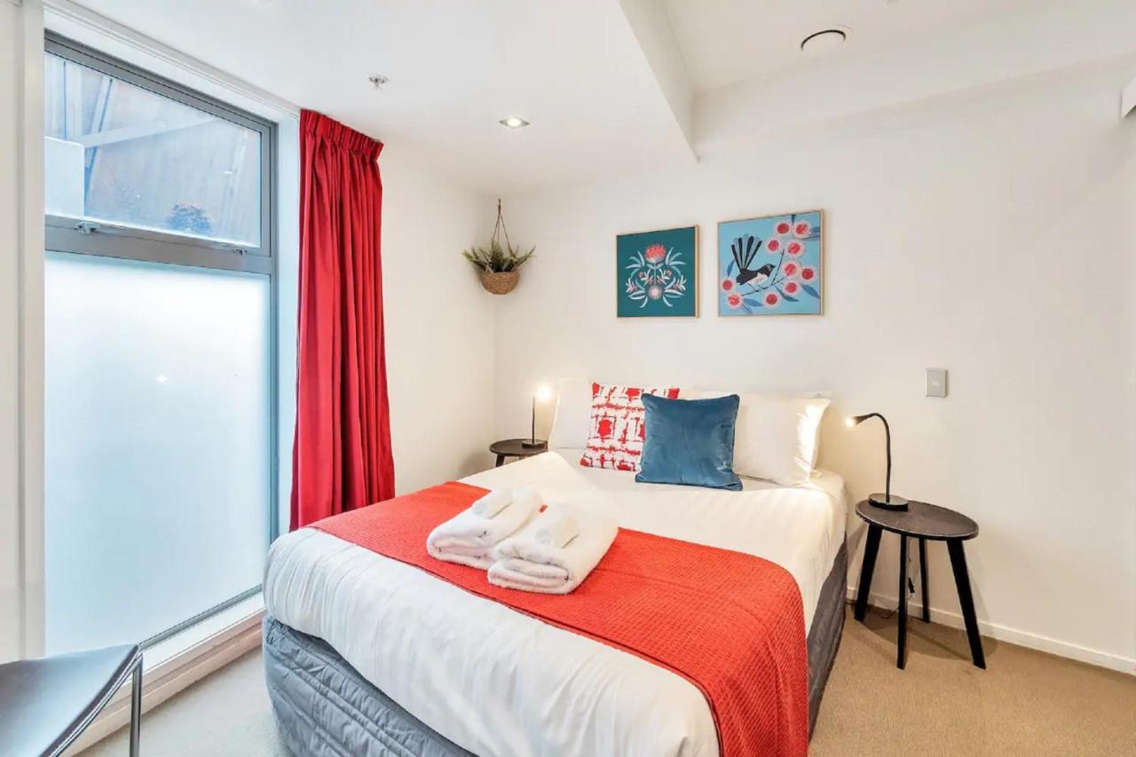Metro Living Apt Near Skytower And Parking Оукланд Екстериор снимка