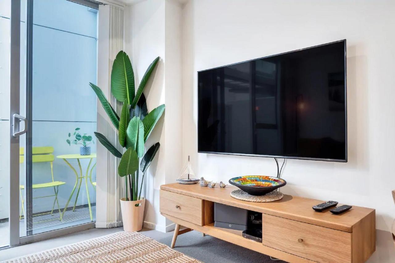 Metro Living Apt Near Skytower And Parking Оукланд Екстериор снимка