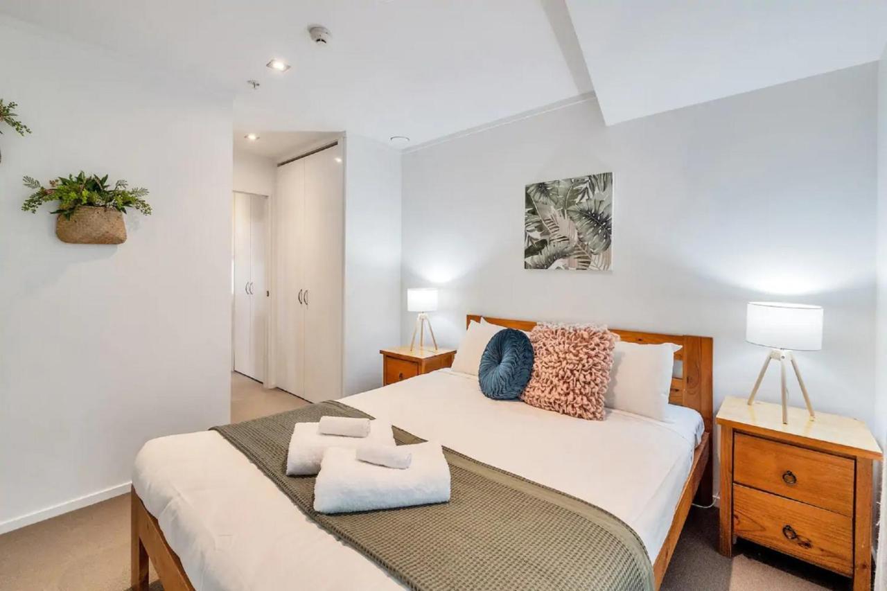 Metro Living Apt Near Skytower And Parking Оукланд Екстериор снимка