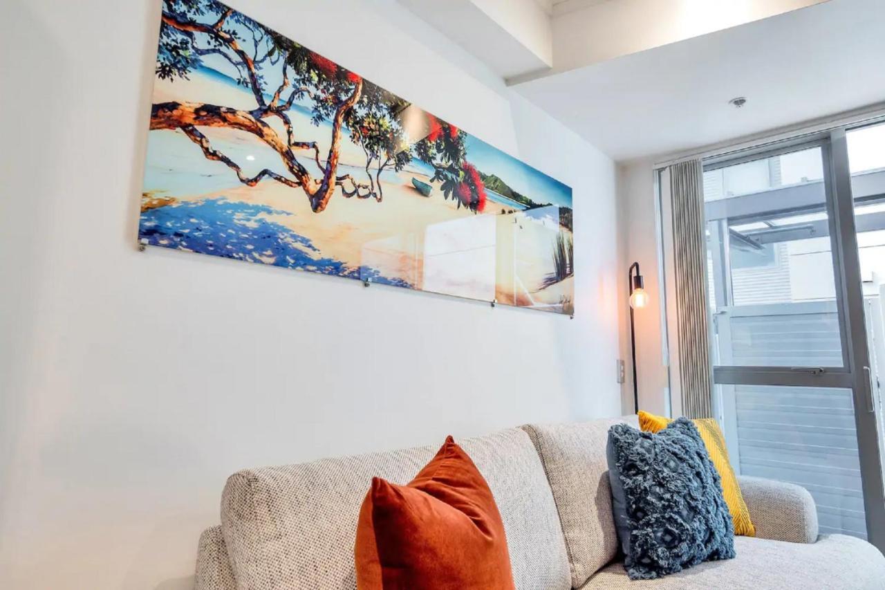 Metro Living Apt Near Skytower And Parking Оукланд Екстериор снимка